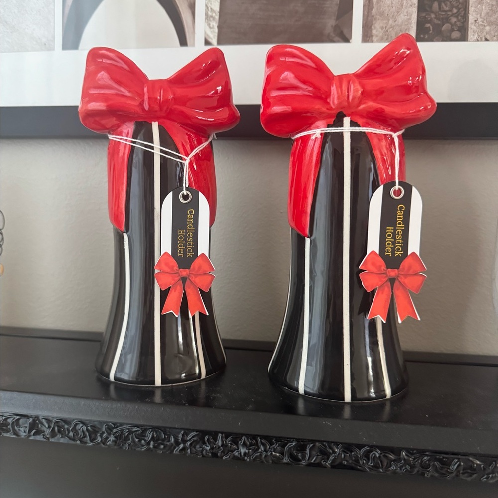 “ONE DESIGN HOME” CERAMIC BLK WHITE STRIPE RED BOW CHRISTMAS CANDLE HOLDERS SET
